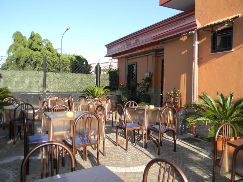 Hotel Mi.Ro. Casalnuovo Di Napoli Exterior photo
